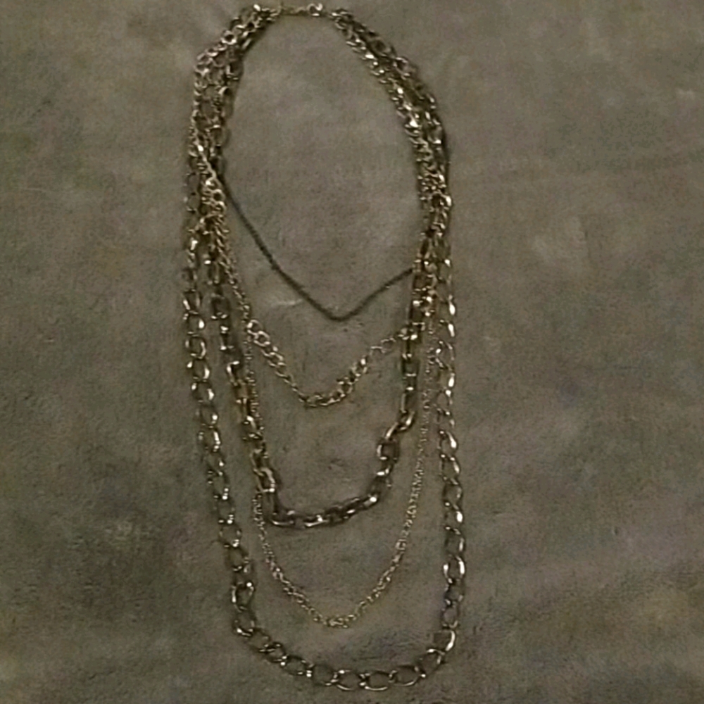 Multi-chain necklace